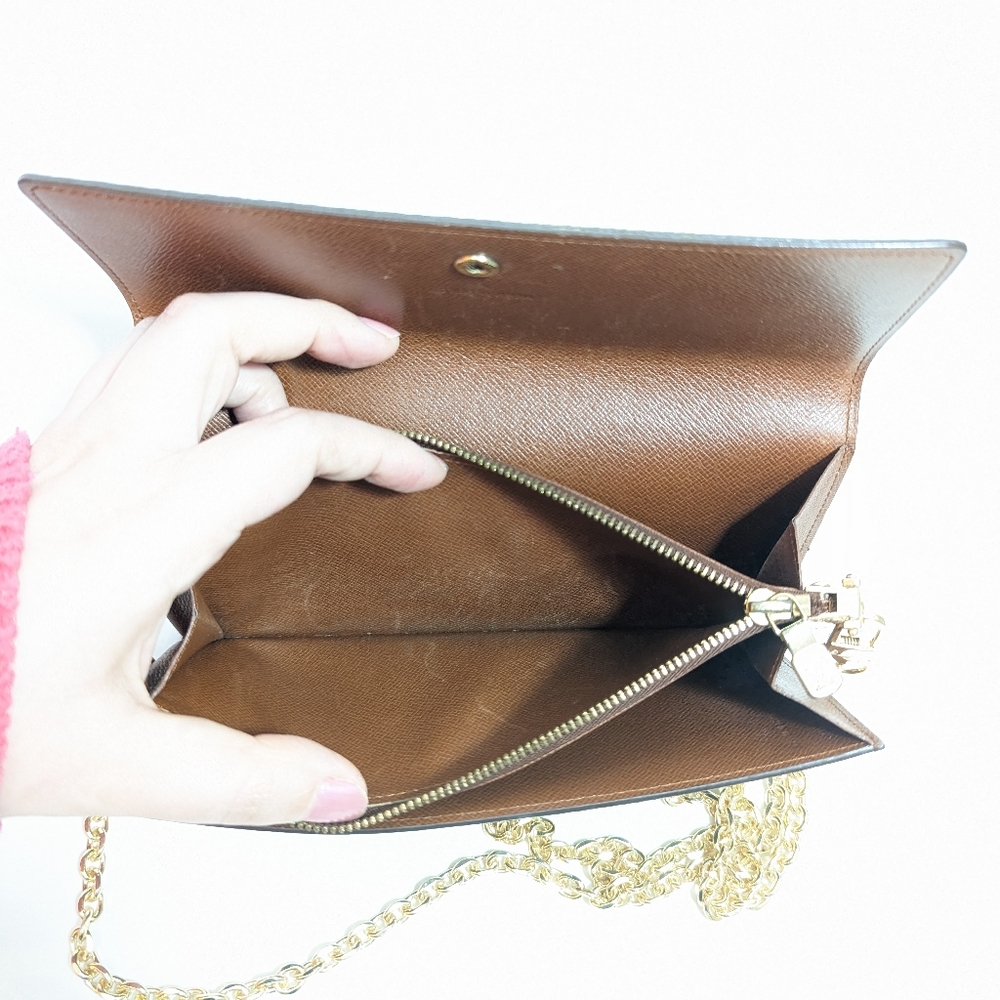 ✨ Louis Vuitton ✨ Sarah Long bifold wallet monogram converted to crossbody - Picture 11 of 14